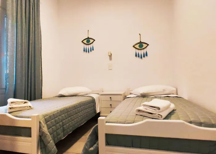 Chrysa\'S Apartment